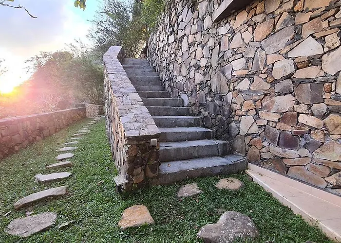 Jado 3 - And Mountain View Villa Bedugul (Bali)