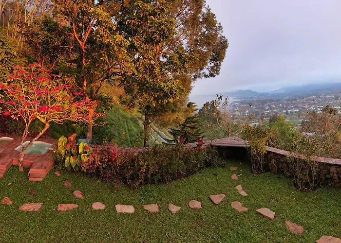 Jado 3 - And Mountain View * Bedugul (Bali)